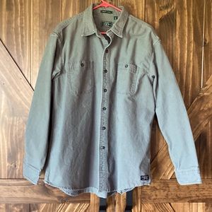 G.H BASS & CO BUTTON DOWN SHIRT
